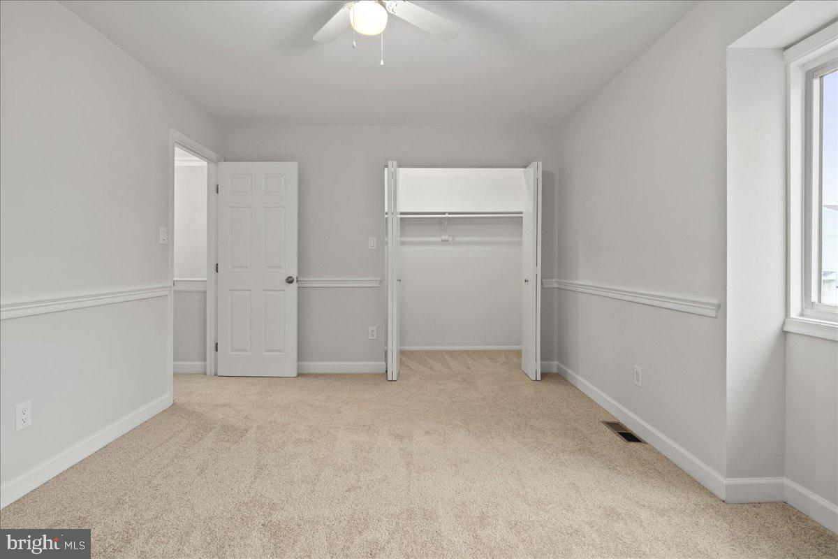 1062 KNIGHT LN, HERNDON, Virginia 20170, 3 Bedrooms Bedrooms, ,2 BathroomsBathrooms,Residential,For sale,1062 KNIGHT LN,VAFX2279858 MLS # VAFX2279858 1062 KNIGHT LN, HERNDON, Virginia 20170, 3 Bedrooms Bedrooms, ,2 BathroomsBathrooms,Residential,For sale,1062 KNIGHT LN,VAFX2279858 MLS # VAFX2279858