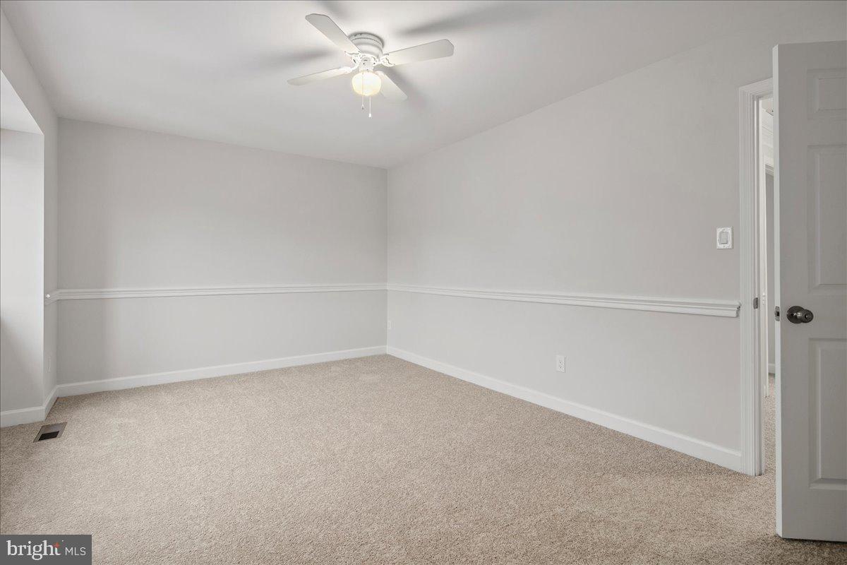 1062 KNIGHT LN, HERNDON, Virginia 20170, 3 Bedrooms Bedrooms, ,2 BathroomsBathrooms,Residential,For sale,1062 KNIGHT LN,VAFX2279858 MLS # VAFX2279858 1062 KNIGHT LN, HERNDON, Virginia 20170, 3 Bedrooms Bedrooms, ,2 BathroomsBathrooms,Residential,For sale,1062 KNIGHT LN,VAFX2279858 MLS # VAFX2279858