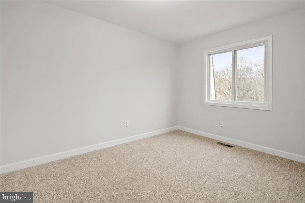 1062 KNIGHT LN, HERNDON, Virginia 20170, 3 Bedrooms Bedrooms, ,2 BathroomsBathrooms,Residential,For sale,1062 KNIGHT LN,VAFX2279858 MLS # VAFX2279858 1062 KNIGHT LN, HERNDON, Virginia 20170, 3 Bedrooms Bedrooms, ,2 BathroomsBathrooms,Residential,For sale,1062 KNIGHT LN,VAFX2279858 MLS # VAFX2279858