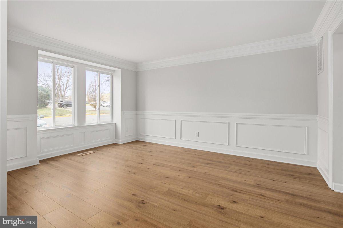 1062 KNIGHT LN, HERNDON, Virginia 20170, 3 Bedrooms Bedrooms, ,2 BathroomsBathrooms,Residential,For sale,1062 KNIGHT LN,VAFX2279858 MLS # VAFX2279858 1062 KNIGHT LN, HERNDON, Virginia 20170, 3 Bedrooms Bedrooms, ,2 BathroomsBathrooms,Residential,For sale,1062 KNIGHT LN,VAFX2279858 MLS # VAFX2279858