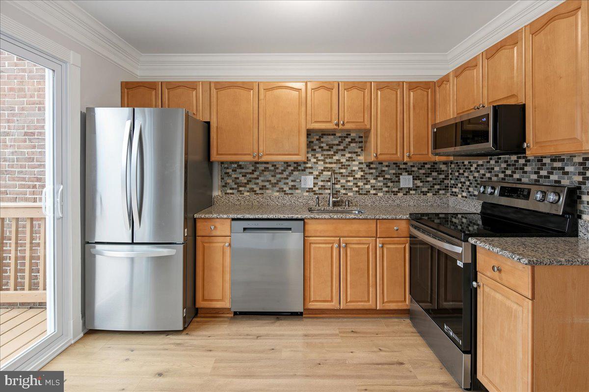 1062 KNIGHT LN, HERNDON, Virginia 20170, 3 Bedrooms Bedrooms, ,2 BathroomsBathrooms,Residential,For sale,1062 KNIGHT LN,VAFX2279858 MLS # VAFX2279858 1062 KNIGHT LN, HERNDON, Virginia 20170, 3 Bedrooms Bedrooms, ,2 BathroomsBathrooms,Residential,For sale,1062 KNIGHT LN,VAFX2279858 MLS # VAFX2279858