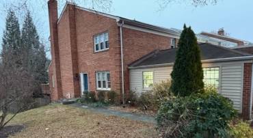 913 MOOREFIELD HILL GRV SW, VIENNA, Virginia 22180, 3 Bedrooms Bedrooms, ,3 BathroomsBathrooms,Residential,For sale,913 MOOREFIELD HILL GRV SW,VAFX2280278 MLS # VAFX2280278