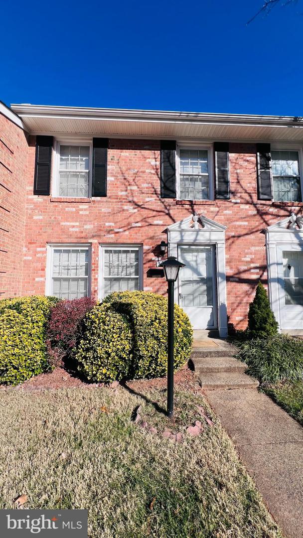 308 E CORNELL DR, STERLING, Virginia 20164, 2 Bedrooms Bedrooms, ,1 BathroomBathrooms,Residential,For sale,308 E CORNELL DR,VALO2111670 MLS # VALO2111670