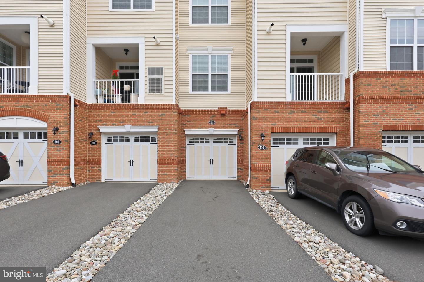 43032 STUARTS GLEN TER #102, ASHBURN, Virginia 20148, 2 Bedrooms Bedrooms, ,2 BathroomsBathrooms,Residential,For sale,43032 STUARTS GLEN TER #102,VALO2111682 MLS # VALO2111682 43032 STUARTS GLEN TER #102, ASHBURN, Virginia 20148, 2 Bedrooms Bedrooms, ,2 BathroomsBathrooms,Residential,For sale,43032 STUARTS GLEN TER #102,VALO2111682 MLS # VALO2111682