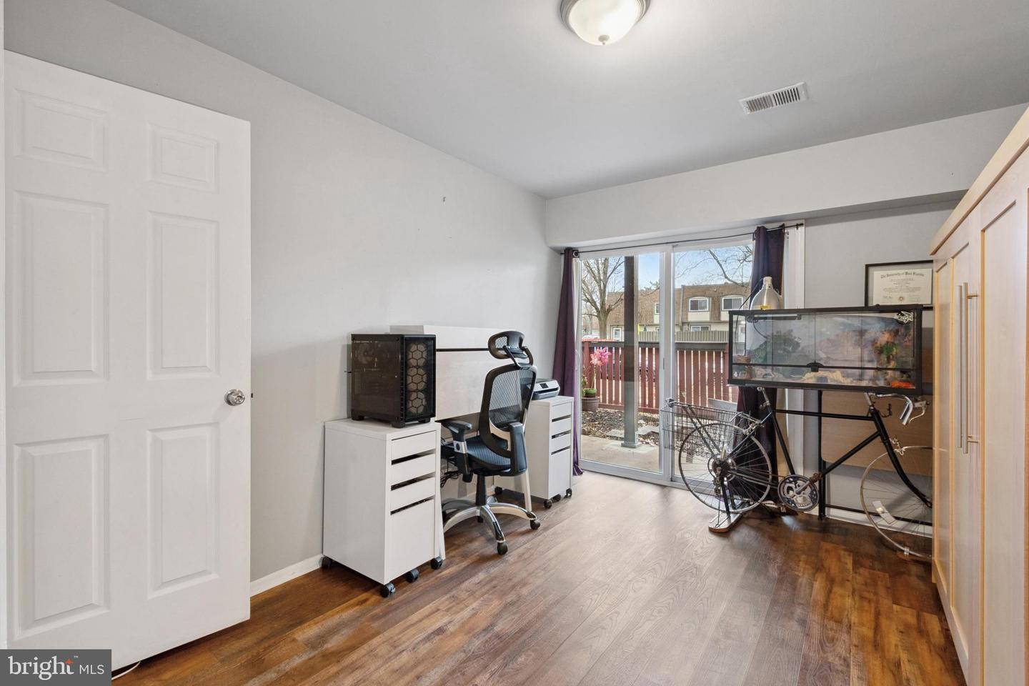 8041 PANTANO PL #21, ALEXANDRIA, Virginia 22309, 2 Bedrooms Bedrooms, 6 Rooms Rooms,1 BathroomBathrooms,Residential,For sale,8041 PANTANO PL #21,VAFX2280704 MLS # VAFX2280704 8041 PANTANO PL #21, ALEXANDRIA, Virginia 22309, 2 Bedrooms Bedrooms, 6 Rooms Rooms,1 BathroomBathrooms,Residential,For sale,8041 PANTANO PL #21,VAFX2280704 MLS # VAFX2280704