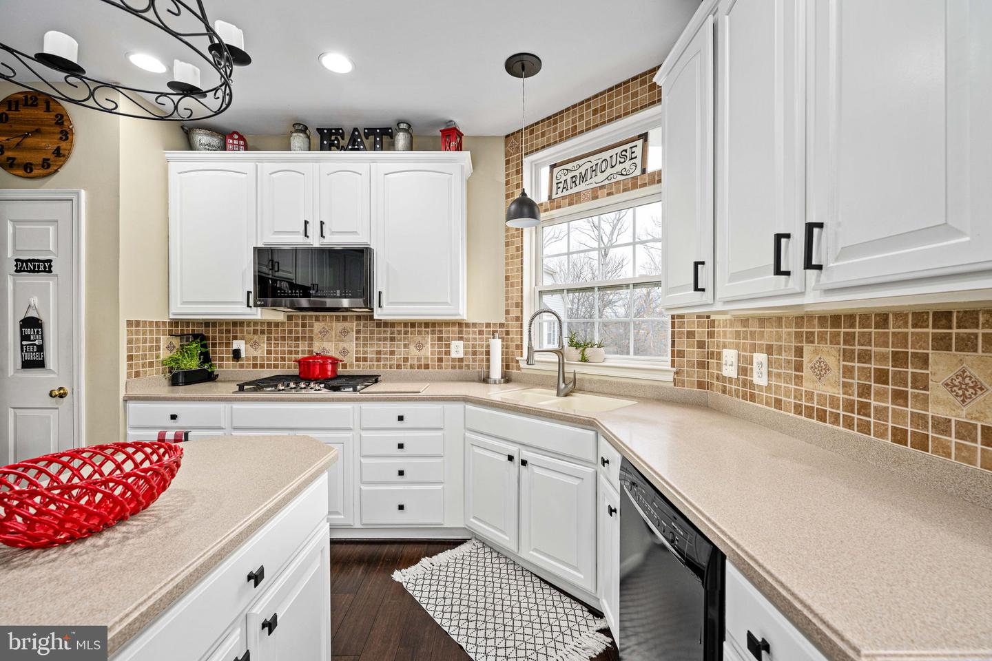 5505 ALTENBURY LOOP, GAINESVILLE, Virginia 20155, 4 Bedrooms Bedrooms, ,3 BathroomsBathrooms,Residential,For sale,5505 ALTENBURY LOOP,VAPW2108432 MLS # VAPW2108432 5505 ALTENBURY LOOP, GAINESVILLE, Virginia 20155, 4 Bedrooms Bedrooms, ,3 BathroomsBathrooms,Residential,For sale,5505 ALTENBURY LOOP,VAPW2108432 MLS # VAPW2108432