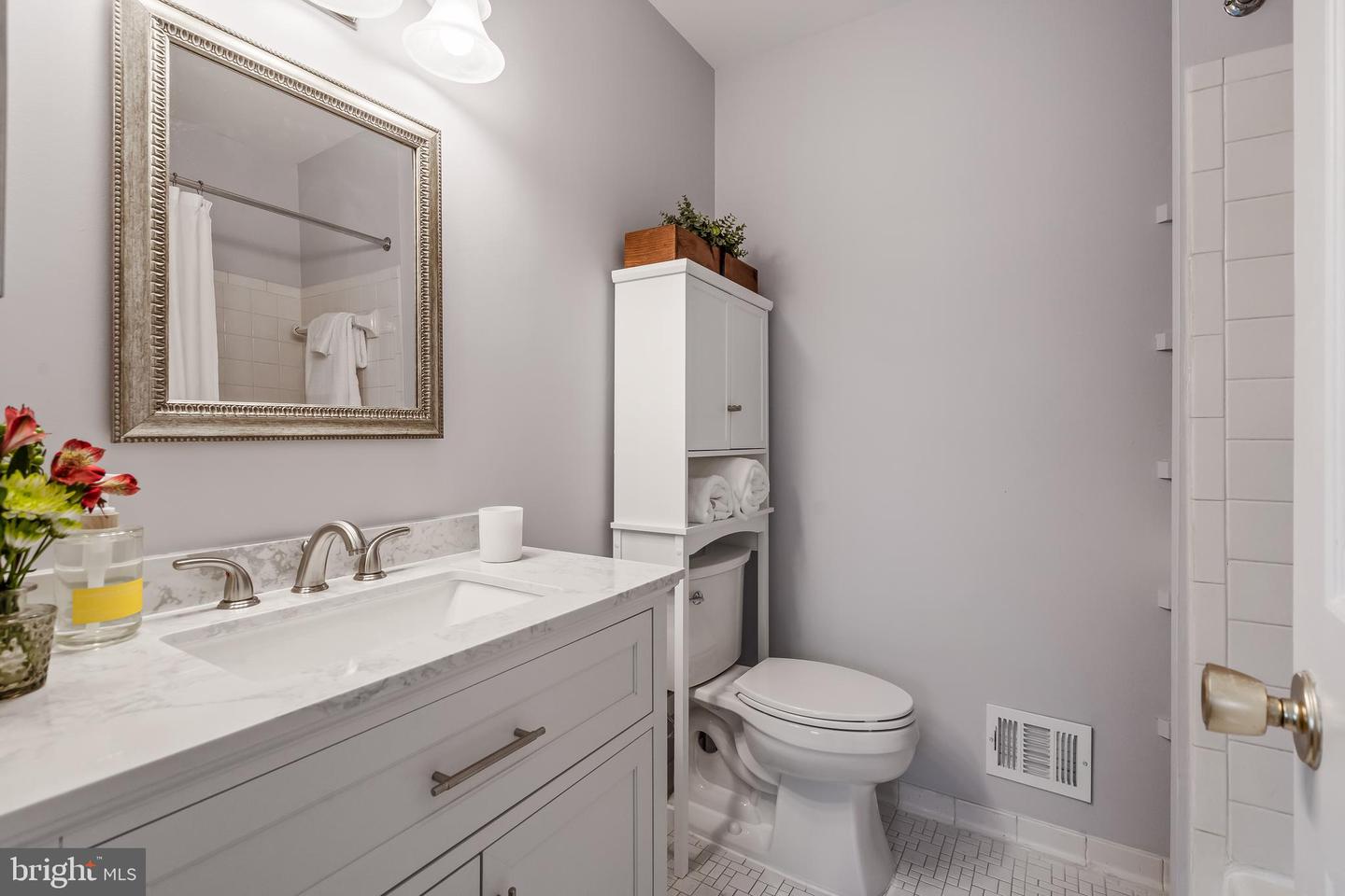 5264 BRADGEN CT, SPRINGFIELD, Virginia 22151, 4 Bedrooms Bedrooms, ,3 BathroomsBathrooms,Residential,For sale,5264 BRADGEN CT,VAFX2280814 MLS # VAFX2280814 5264 BRADGEN CT, SPRINGFIELD, Virginia 22151, 4 Bedrooms Bedrooms, ,3 BathroomsBathrooms,Residential,For sale,5264 BRADGEN CT,VAFX2280814 MLS # VAFX2280814