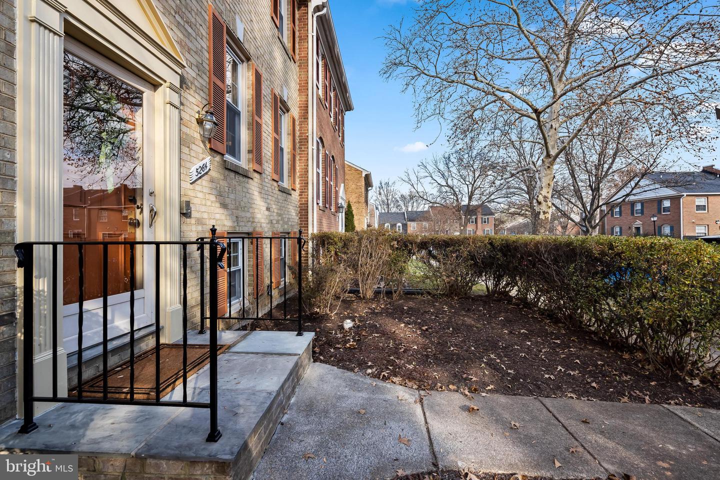 5264 BRADGEN CT, SPRINGFIELD, Virginia 22151, 4 Bedrooms Bedrooms, ,3 BathroomsBathrooms,Residential,For sale,5264 BRADGEN CT,VAFX2280814 MLS # VAFX2280814 5264 BRADGEN CT, SPRINGFIELD, Virginia 22151, 4 Bedrooms Bedrooms, ,3 BathroomsBathrooms,Residential,For sale,5264 BRADGEN CT,VAFX2280814 MLS # VAFX2280814