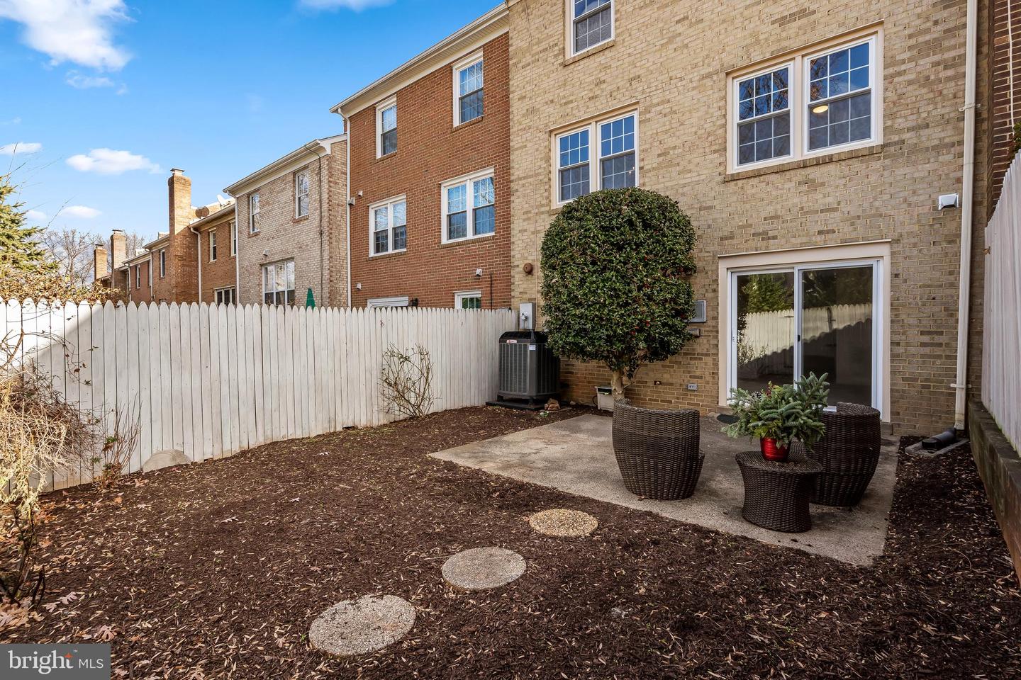 5264 BRADGEN CT, SPRINGFIELD, Virginia 22151, 4 Bedrooms Bedrooms, ,3 BathroomsBathrooms,Residential,For sale,5264 BRADGEN CT,VAFX2280814 MLS # VAFX2280814 5264 BRADGEN CT, SPRINGFIELD, Virginia 22151, 4 Bedrooms Bedrooms, ,3 BathroomsBathrooms,Residential,For sale,5264 BRADGEN CT,VAFX2280814 MLS # VAFX2280814