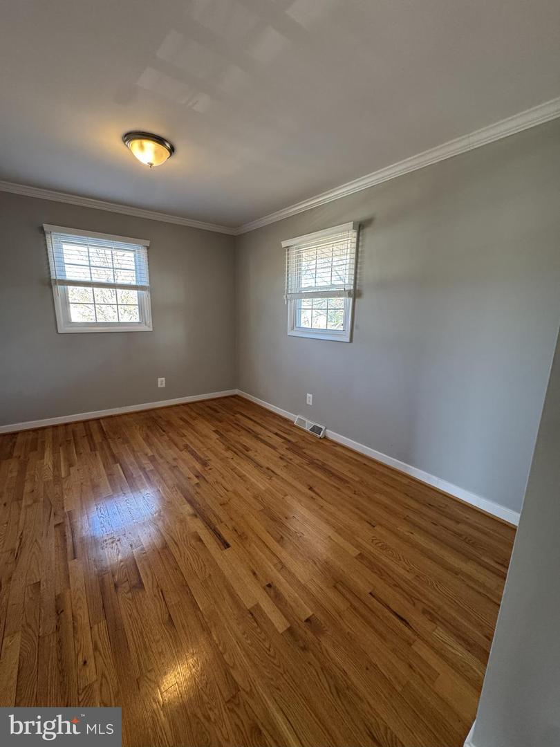 8001 HAMMOND ST, ALEXANDRIA, Virginia 22309, 5 Bedrooms Bedrooms, ,2 BathroomsBathrooms,Residential,For sale,8001 HAMMOND ST,VAFX2280958 MLS # VAFX2280958 8001 HAMMOND ST, ALEXANDRIA, Virginia 22309, 5 Bedrooms Bedrooms, ,2 BathroomsBathrooms,Residential,For sale,8001 HAMMOND ST,VAFX2280958 MLS # VAFX2280958