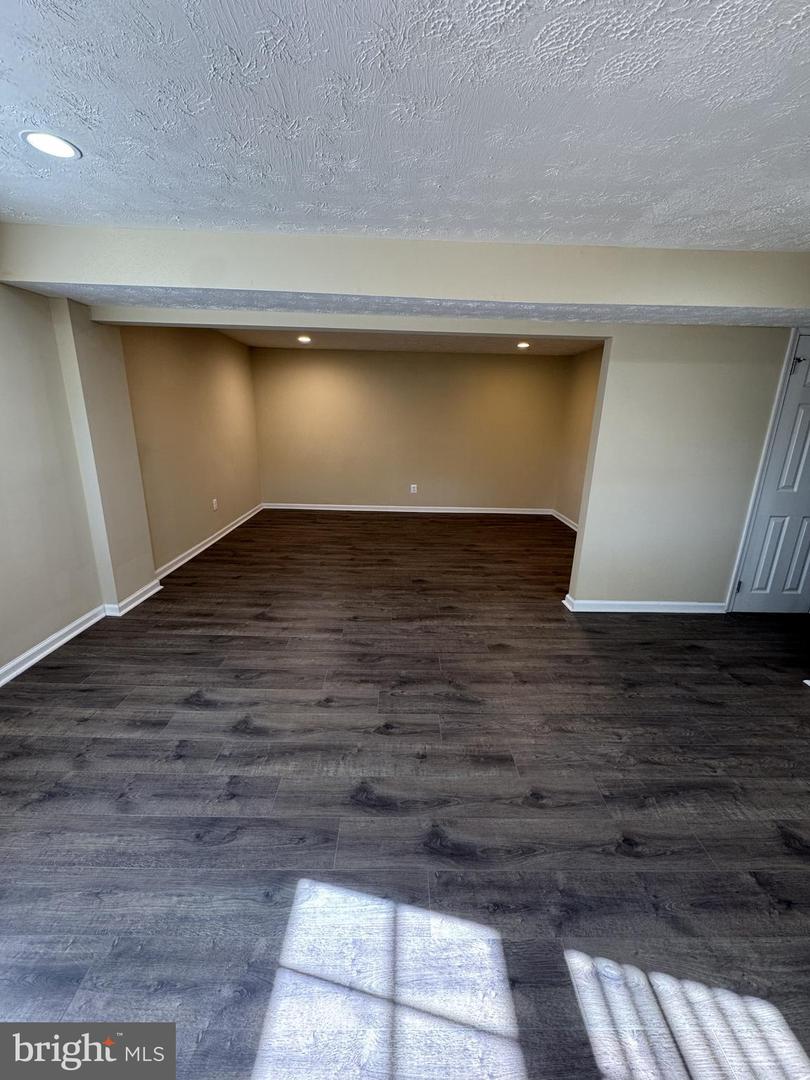 8001 HAMMOND ST, ALEXANDRIA, Virginia 22309, 5 Bedrooms Bedrooms, ,2 BathroomsBathrooms,Residential,For sale,8001 HAMMOND ST,VAFX2280958 MLS # VAFX2280958 8001 HAMMOND ST, ALEXANDRIA, Virginia 22309, 5 Bedrooms Bedrooms, ,2 BathroomsBathrooms,Residential,For sale,8001 HAMMOND ST,VAFX2280958 MLS # VAFX2280958