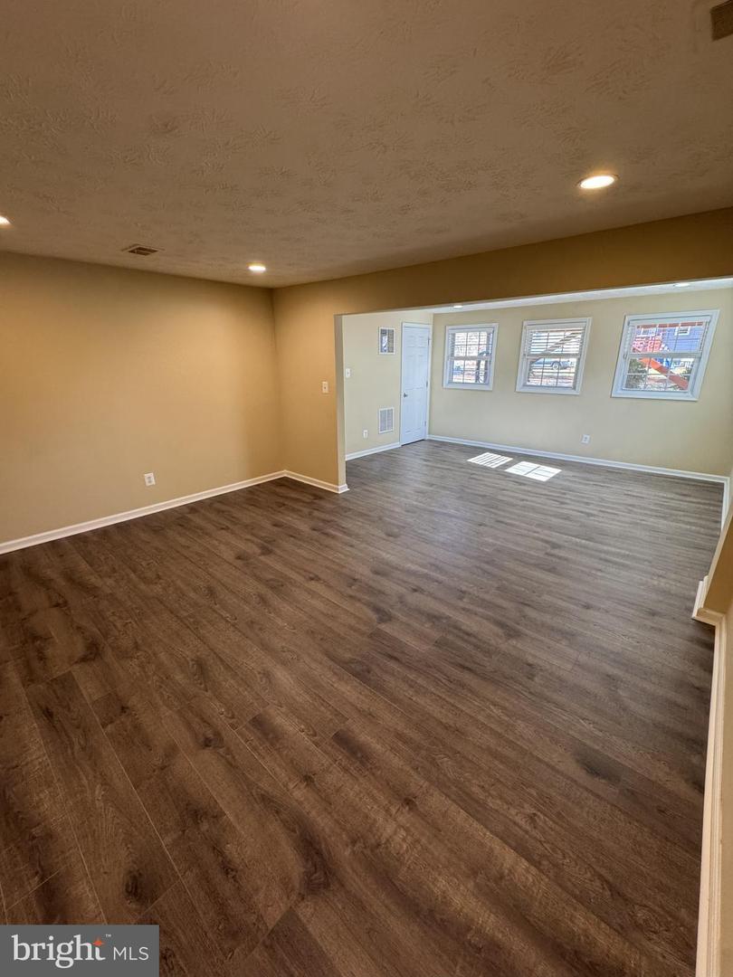 8001 HAMMOND ST, ALEXANDRIA, Virginia 22309, 5 Bedrooms Bedrooms, ,2 BathroomsBathrooms,Residential,For sale,8001 HAMMOND ST,VAFX2280958 MLS # VAFX2280958 8001 HAMMOND ST, ALEXANDRIA, Virginia 22309, 5 Bedrooms Bedrooms, ,2 BathroomsBathrooms,Residential,For sale,8001 HAMMOND ST,VAFX2280958 MLS # VAFX2280958