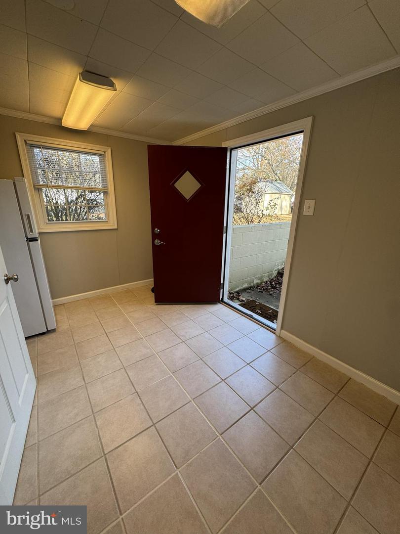 8001 HAMMOND ST, ALEXANDRIA, Virginia 22309, 5 Bedrooms Bedrooms, ,2 BathroomsBathrooms,Residential,For sale,8001 HAMMOND ST,VAFX2280958 MLS # VAFX2280958 8001 HAMMOND ST, ALEXANDRIA, Virginia 22309, 5 Bedrooms Bedrooms, ,2 BathroomsBathrooms,Residential,For sale,8001 HAMMOND ST,VAFX2280958 MLS # VAFX2280958