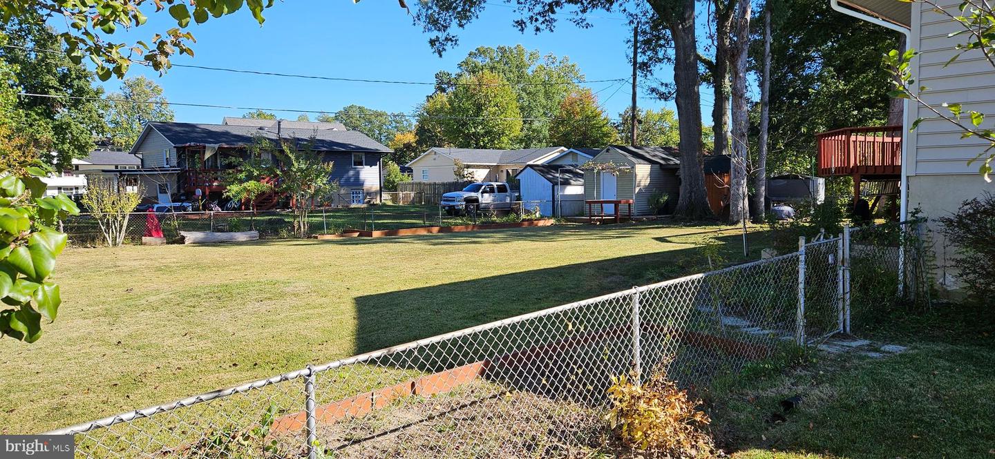 8001 HAMMOND ST, ALEXANDRIA, Virginia 22309, 5 Bedrooms Bedrooms, ,2 BathroomsBathrooms,Residential,For sale,8001 HAMMOND ST,VAFX2280958 MLS # VAFX2280958 8001 HAMMOND ST, ALEXANDRIA, Virginia 22309, 5 Bedrooms Bedrooms, ,2 BathroomsBathrooms,Residential,For sale,8001 HAMMOND ST,VAFX2280958 MLS # VAFX2280958