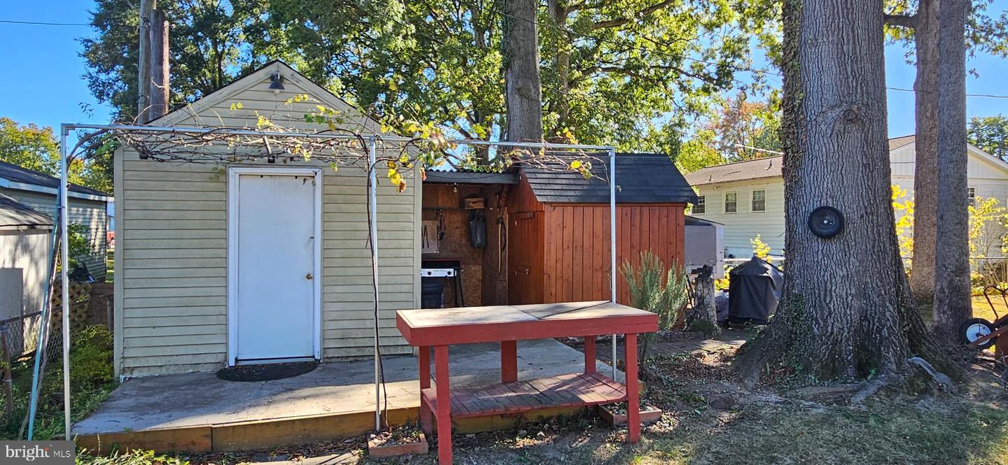 8001 HAMMOND ST, ALEXANDRIA, Virginia 22309, 5 Bedrooms Bedrooms, ,2 BathroomsBathrooms,Residential,For sale,8001 HAMMOND ST,VAFX2280958 MLS # VAFX2280958 8001 HAMMOND ST, ALEXANDRIA, Virginia 22309, 5 Bedrooms Bedrooms, ,2 BathroomsBathrooms,Residential,For sale,8001 HAMMOND ST,VAFX2280958 MLS # VAFX2280958