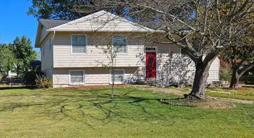 8001 HAMMOND ST, ALEXANDRIA, Virginia 22309, 5 Bedrooms Bedrooms, ,2 BathroomsBathrooms,Residential,For sale,8001 HAMMOND ST,VAFX2280958 MLS # VAFX2280958