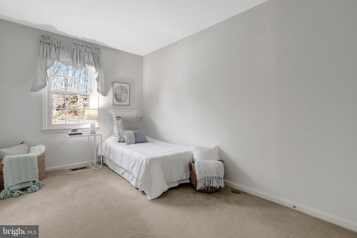 5880 LANGTON DR, ALEXANDRIA, Virginia 22310, 3 Bedrooms Bedrooms, ,2 BathroomsBathrooms,Residential,For sale,5880 LANGTON DR,VAFX2281372 MLS # VAFX2281372 5880 LANGTON DR, ALEXANDRIA, Virginia 22310, 3 Bedrooms Bedrooms, ,2 BathroomsBathrooms,Residential,For sale,5880 LANGTON DR,VAFX2281372 MLS # VAFX2281372