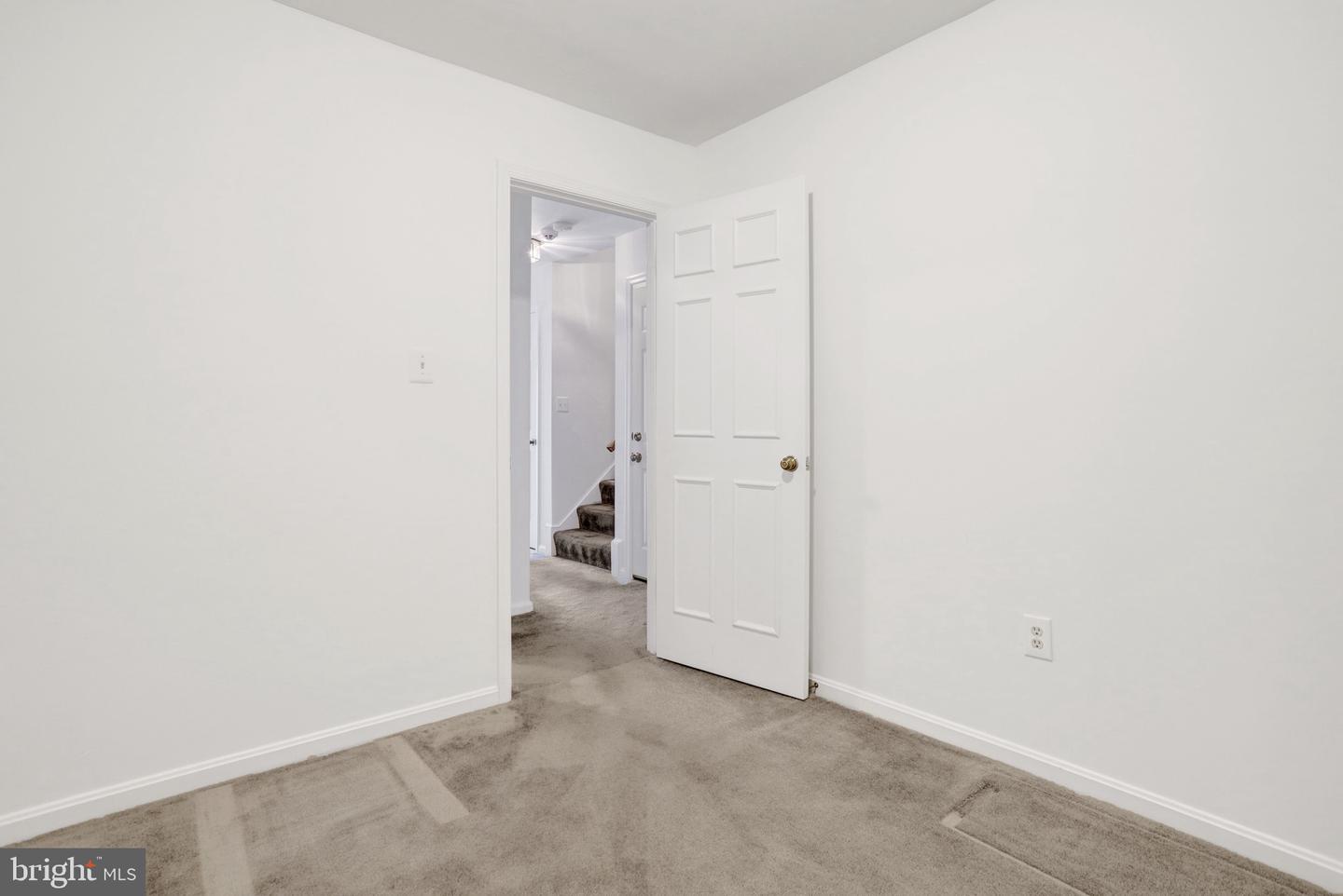 5880 LANGTON DR, ALEXANDRIA, Virginia 22310, 3 Bedrooms Bedrooms, ,2 BathroomsBathrooms,Residential,For sale,5880 LANGTON DR,VAFX2281372 MLS # VAFX2281372 5880 LANGTON DR, ALEXANDRIA, Virginia 22310, 3 Bedrooms Bedrooms, ,2 BathroomsBathrooms,Residential,For sale,5880 LANGTON DR,VAFX2281372 MLS # VAFX2281372