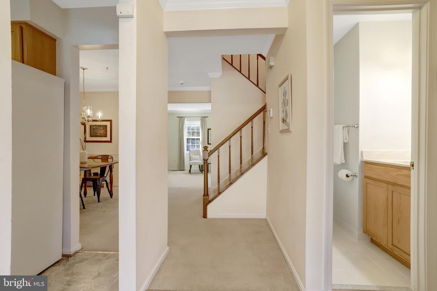 5880 LANGTON DR, ALEXANDRIA, Virginia 22310, 3 Bedrooms Bedrooms, ,2 BathroomsBathrooms,Residential,For sale,5880 LANGTON DR,VAFX2281372 MLS # VAFX2281372 5880 LANGTON DR, ALEXANDRIA, Virginia 22310, 3 Bedrooms Bedrooms, ,2 BathroomsBathrooms,Residential,For sale,5880 LANGTON DR,VAFX2281372 MLS # VAFX2281372