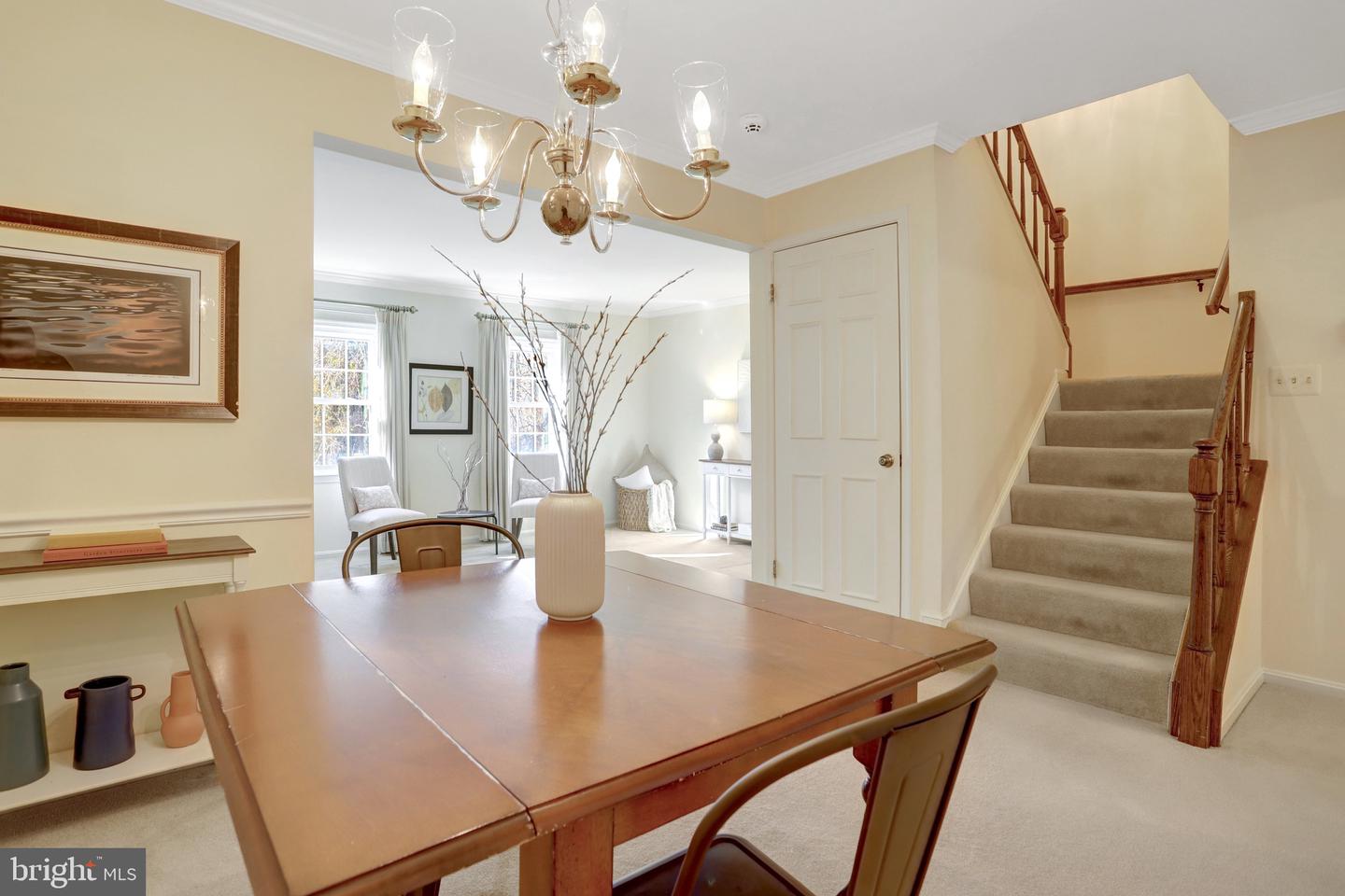 5880 LANGTON DR, ALEXANDRIA, Virginia 22310, 3 Bedrooms Bedrooms, ,2 BathroomsBathrooms,Residential,For sale,5880 LANGTON DR,VAFX2281372 MLS # VAFX2281372 5880 LANGTON DR, ALEXANDRIA, Virginia 22310, 3 Bedrooms Bedrooms, ,2 BathroomsBathrooms,Residential,For sale,5880 LANGTON DR,VAFX2281372 MLS # VAFX2281372