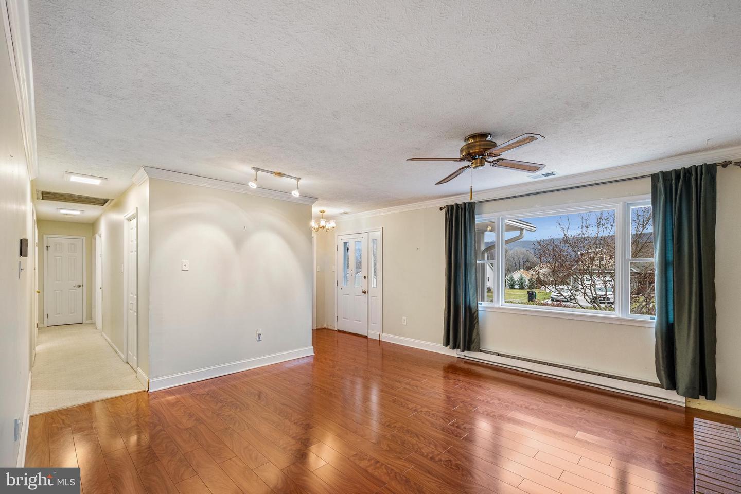 414 JACKSON ST, WOODSTOCK, Virginia 22664, 3 Bedrooms Bedrooms, ,2 BathroomsBathrooms,Residential,For sale,414 JACKSON ST,VASH2013142 MLS # VASH2013142