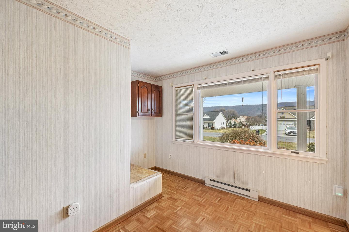 414 JACKSON ST, WOODSTOCK, Virginia 22664, 3 Bedrooms Bedrooms, ,2 BathroomsBathrooms,Residential,For sale,414 JACKSON ST,VASH2013142 MLS # VASH2013142