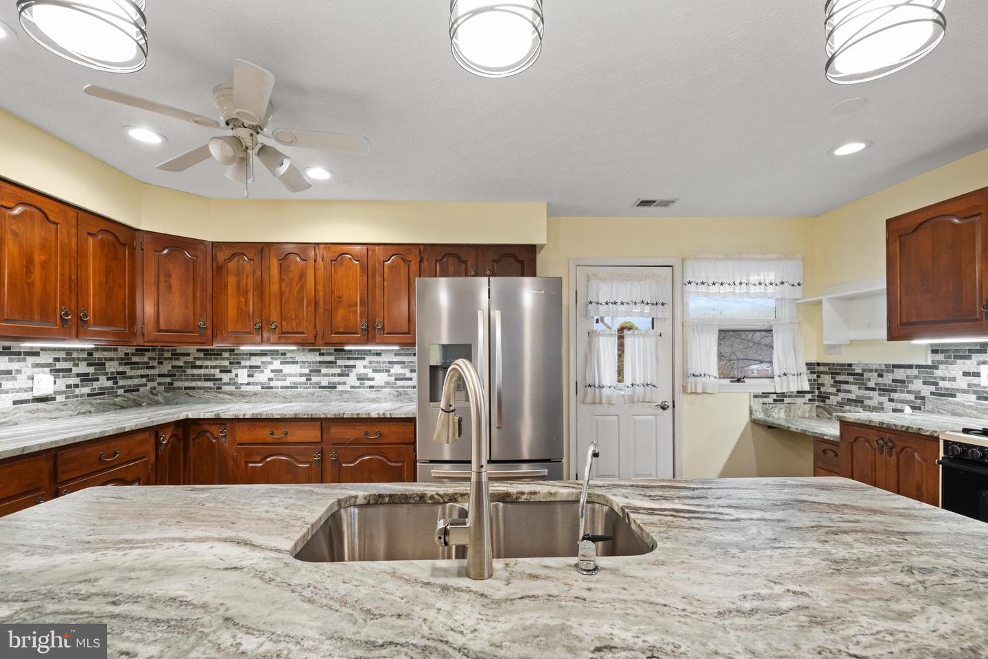 414 JACKSON ST, WOODSTOCK, Virginia 22664, 3 Bedrooms Bedrooms, ,2 BathroomsBathrooms,Residential,For sale,414 JACKSON ST,VASH2013142 MLS # VASH2013142