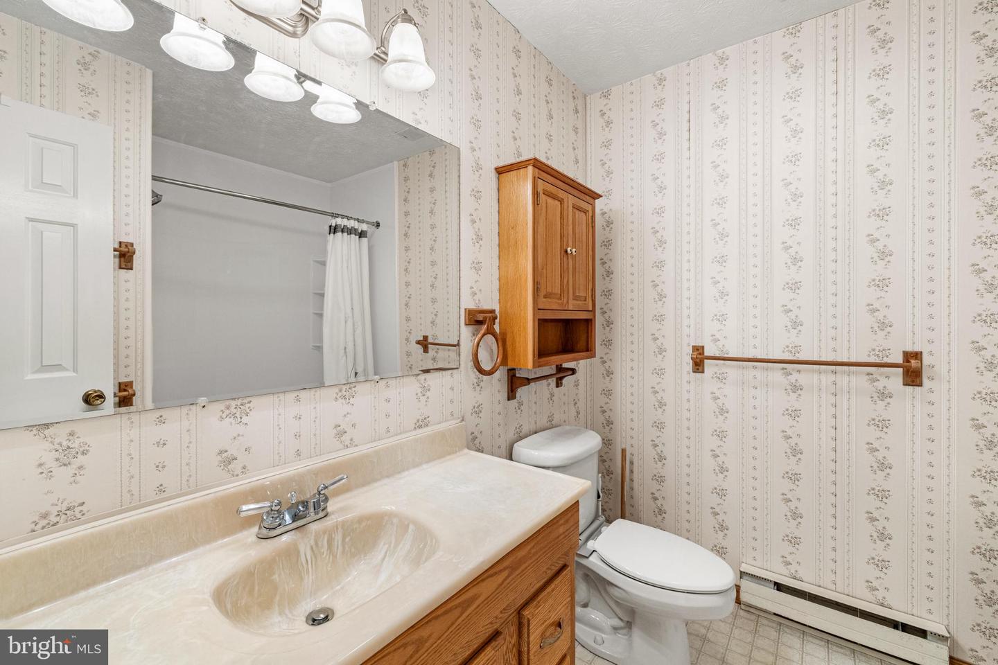 414 JACKSON ST, WOODSTOCK, Virginia 22664, 3 Bedrooms Bedrooms, ,2 BathroomsBathrooms,Residential,For sale,414 JACKSON ST,VASH2013142 MLS # VASH2013142