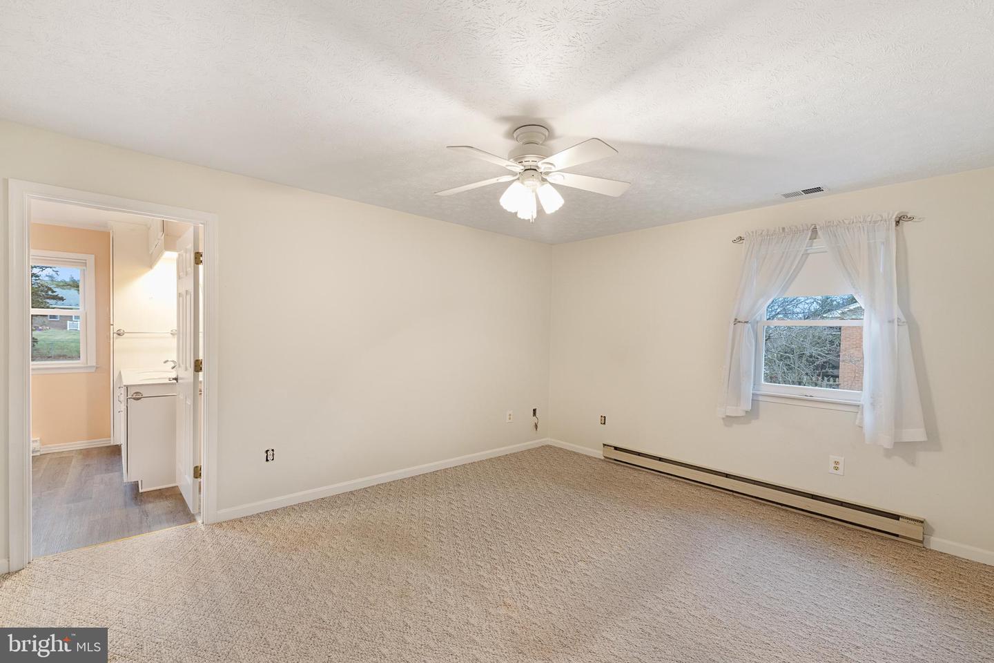 414 JACKSON ST, WOODSTOCK, Virginia 22664, 3 Bedrooms Bedrooms, ,2 BathroomsBathrooms,Residential,For sale,414 JACKSON ST,VASH2013142 MLS # VASH2013142