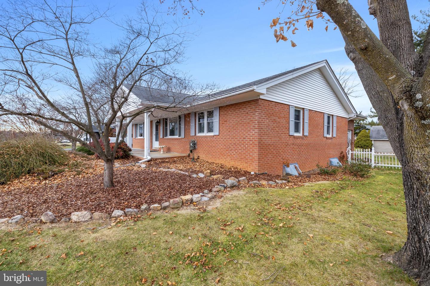 414 JACKSON ST, WOODSTOCK, Virginia 22664, 3 Bedrooms Bedrooms, ,2 BathroomsBathrooms,Residential,For sale,414 JACKSON ST,VASH2013142 MLS # VASH2013142