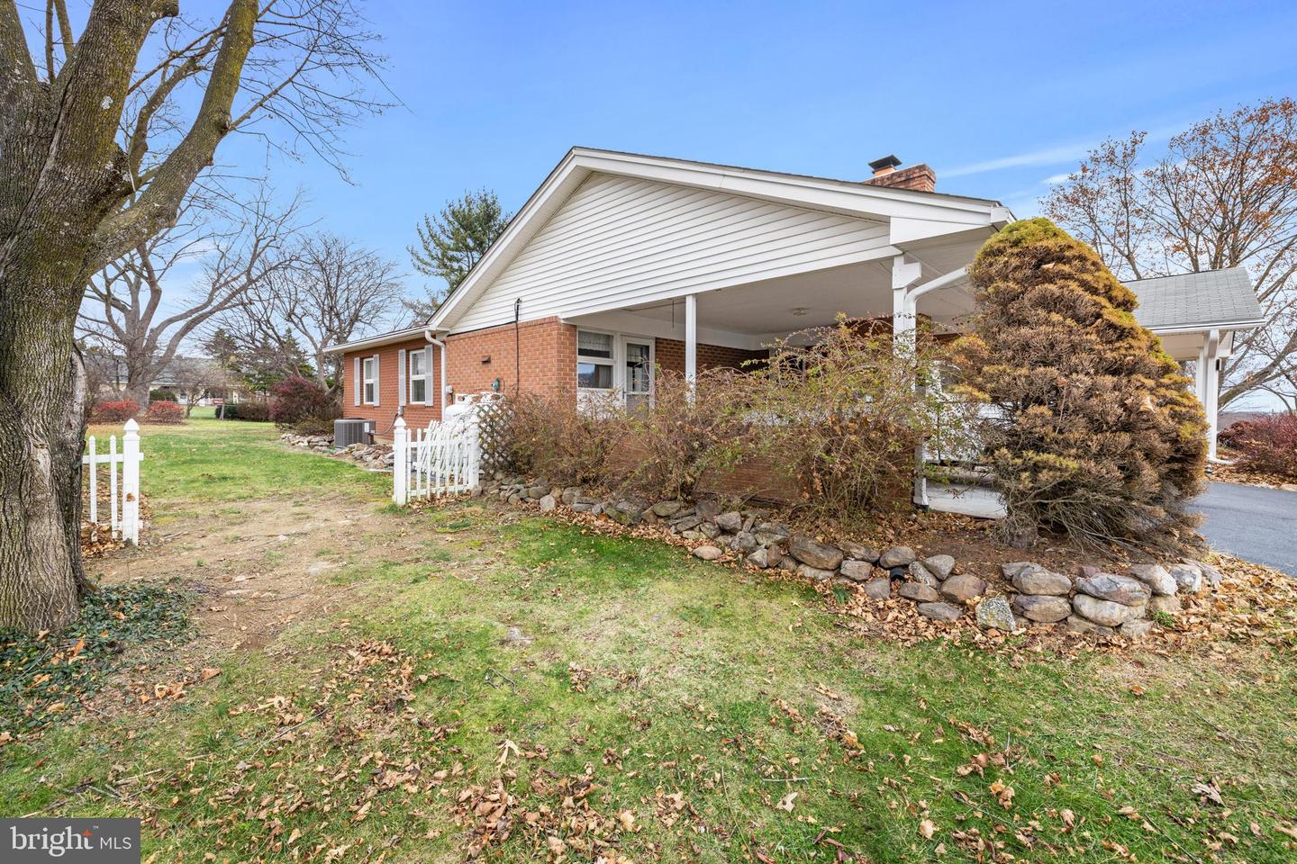 414 JACKSON ST, WOODSTOCK, Virginia 22664, 3 Bedrooms Bedrooms, ,2 BathroomsBathrooms,Residential,For sale,414 JACKSON ST,VASH2013142 MLS # VASH2013142