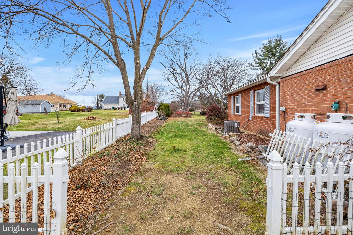 414 JACKSON ST, WOODSTOCK, Virginia 22664, 3 Bedrooms Bedrooms, ,2 BathroomsBathrooms,Residential,For sale,414 JACKSON ST,VASH2013142 MLS # VASH2013142