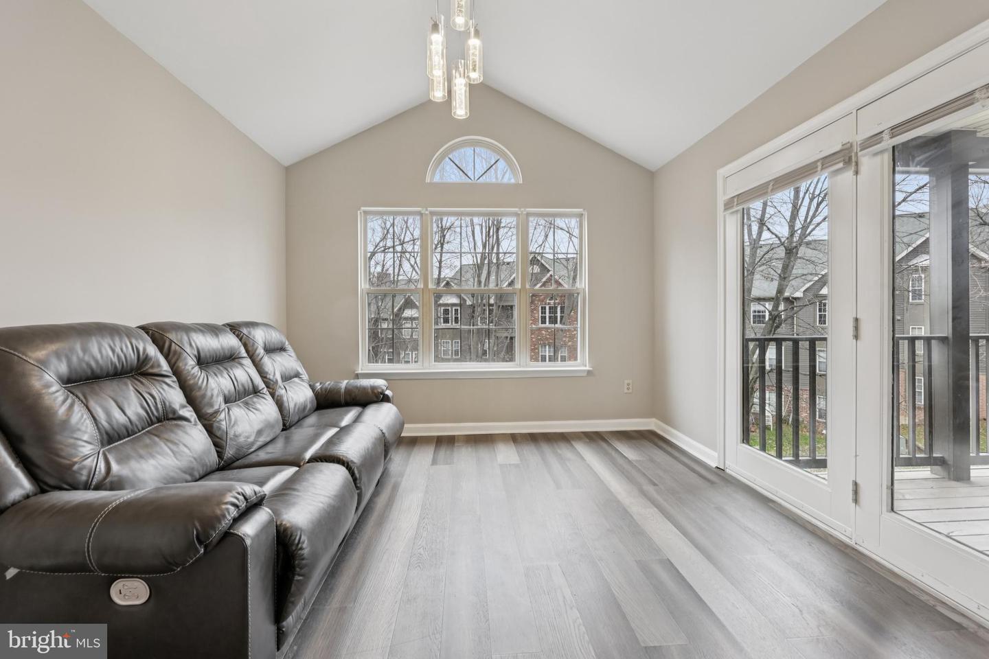 4116 MONUMENT CT #304K, FAIRFAX, Virginia 22033, 2 Bedrooms Bedrooms, ,2 BathroomsBathrooms,Residential,For sale,4116 MONUMENT CT #304K,VAFX2281378 MLS # VAFX2281378 4116 MONUMENT CT #304K, FAIRFAX, Virginia 22033, 2 Bedrooms Bedrooms, ,2 BathroomsBathrooms,Residential,For sale,4116 MONUMENT CT #304K,VAFX2281378 MLS # VAFX2281378