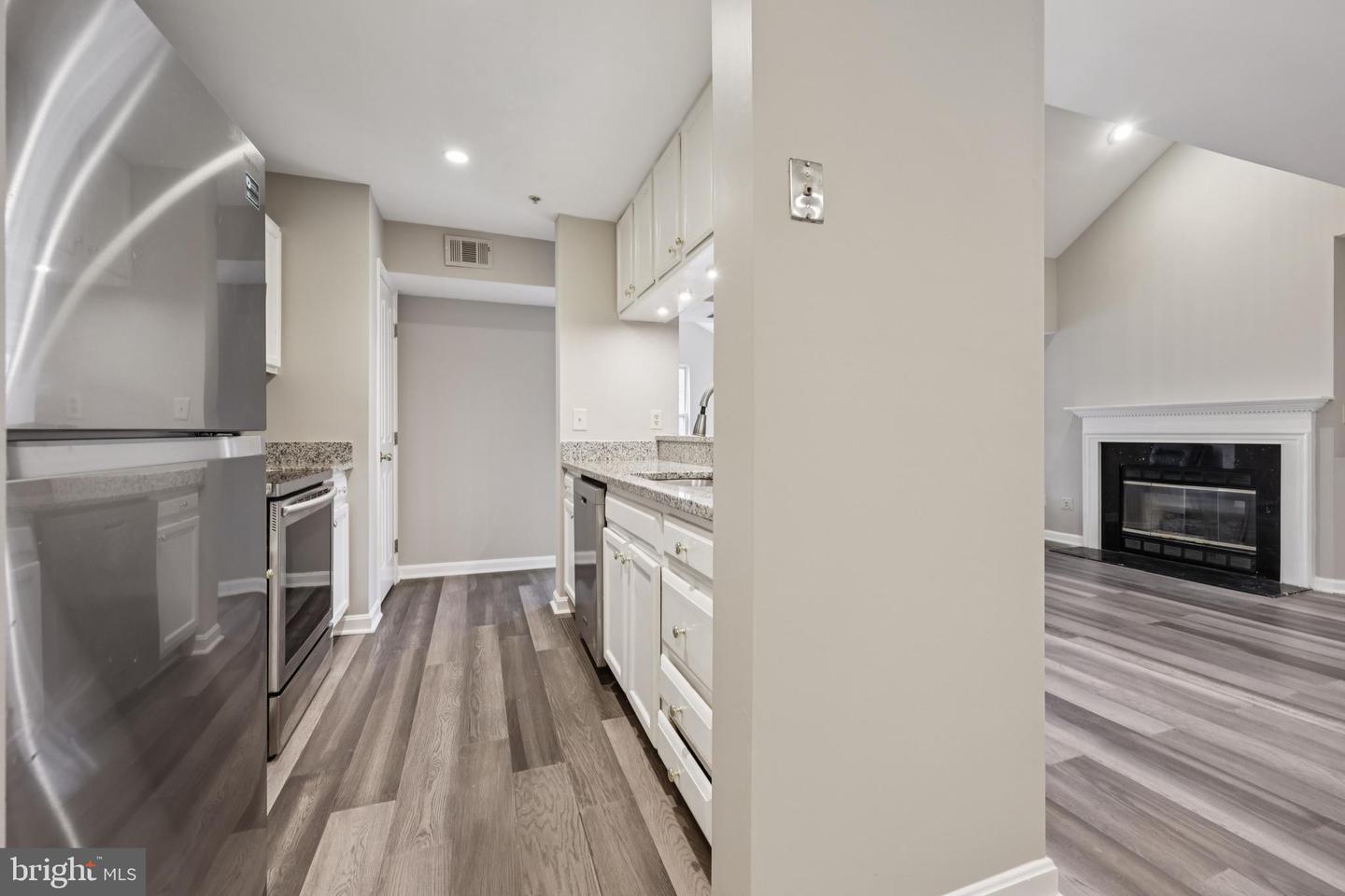 4116 MONUMENT CT #304K, FAIRFAX, Virginia 22033, 2 Bedrooms Bedrooms, ,2 BathroomsBathrooms,Residential,For sale,4116 MONUMENT CT #304K,VAFX2281378 MLS # VAFX2281378 4116 MONUMENT CT #304K, FAIRFAX, Virginia 22033, 2 Bedrooms Bedrooms, ,2 BathroomsBathrooms,Residential,For sale,4116 MONUMENT CT #304K,VAFX2281378 MLS # VAFX2281378