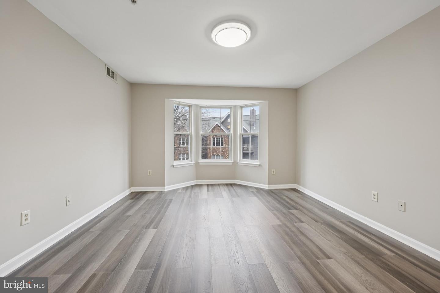 4116 MONUMENT CT #304K, FAIRFAX, Virginia 22033, 2 Bedrooms Bedrooms, ,2 BathroomsBathrooms,Residential,For sale,4116 MONUMENT CT #304K,VAFX2281378 MLS # VAFX2281378 4116 MONUMENT CT #304K, FAIRFAX, Virginia 22033, 2 Bedrooms Bedrooms, ,2 BathroomsBathrooms,Residential,For sale,4116 MONUMENT CT #304K,VAFX2281378 MLS # VAFX2281378