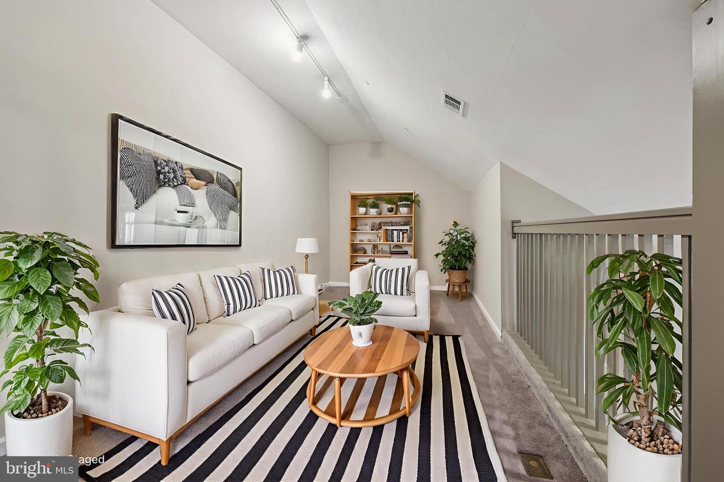 4116 MONUMENT CT #304K, FAIRFAX, Virginia 22033, 2 Bedrooms Bedrooms, ,2 BathroomsBathrooms,Residential,For sale,4116 MONUMENT CT #304K,VAFX2281378 MLS # VAFX2281378 4116 MONUMENT CT #304K, FAIRFAX, Virginia 22033, 2 Bedrooms Bedrooms, ,2 BathroomsBathrooms,Residential,For sale,4116 MONUMENT CT #304K,VAFX2281378 MLS # VAFX2281378