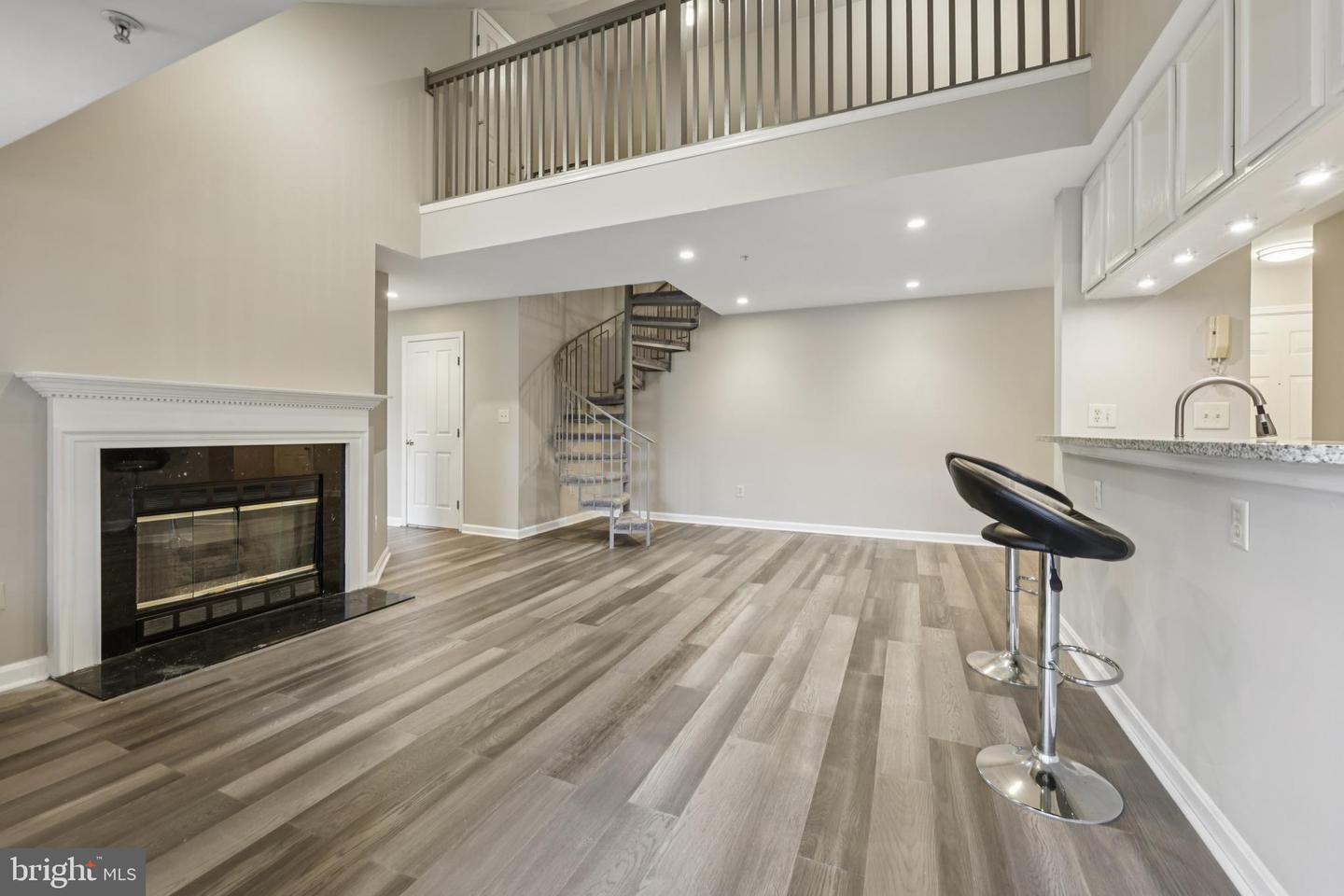 4116 MONUMENT CT #304K, FAIRFAX, Virginia 22033, 2 Bedrooms Bedrooms, ,2 BathroomsBathrooms,Residential,For sale,4116 MONUMENT CT #304K,VAFX2281378 MLS # VAFX2281378 4116 MONUMENT CT #304K, FAIRFAX, Virginia 22033, 2 Bedrooms Bedrooms, ,2 BathroomsBathrooms,Residential,For sale,4116 MONUMENT CT #304K,VAFX2281378 MLS # VAFX2281378