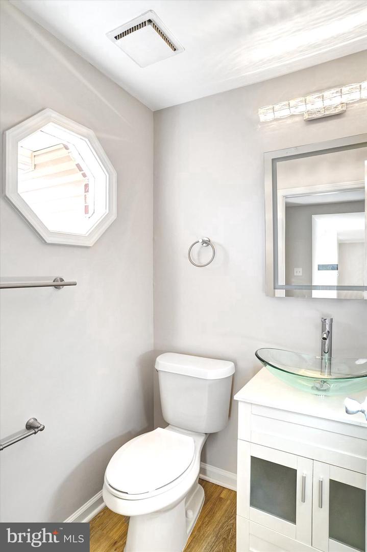 1324 ROCK CHAPEL RD, HERNDON, Virginia 20170, 5 Bedrooms Bedrooms, ,2 BathroomsBathrooms,Residential,For sale,1324 ROCK CHAPEL RD,VAFX2281460 MLS # VAFX2281460 1324 ROCK CHAPEL RD, HERNDON, Virginia 20170, 5 Bedrooms Bedrooms, ,2 BathroomsBathrooms,Residential,For sale,1324 ROCK CHAPEL RD,VAFX2281460 MLS # VAFX2281460