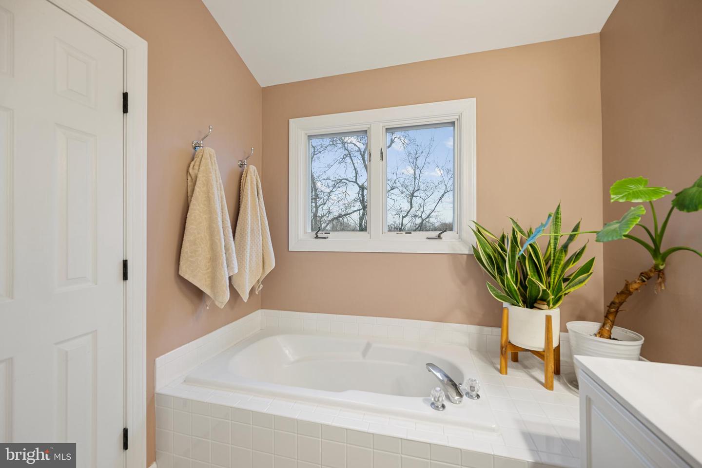 3721 HUNTLEY MEADOWS LN, ALEXANDRIA, Virginia 22306, 3 Bedrooms Bedrooms, ,3 BathroomsBathrooms,Residential,For sale,3721 HUNTLEY MEADOWS LN,VAFX2281536 MLS # VAFX2281536 3721 HUNTLEY MEADOWS LN, ALEXANDRIA, Virginia 22306, 3 Bedrooms Bedrooms, ,3 BathroomsBathrooms,Residential,For sale,3721 HUNTLEY MEADOWS LN,VAFX2281536 MLS # VAFX2281536