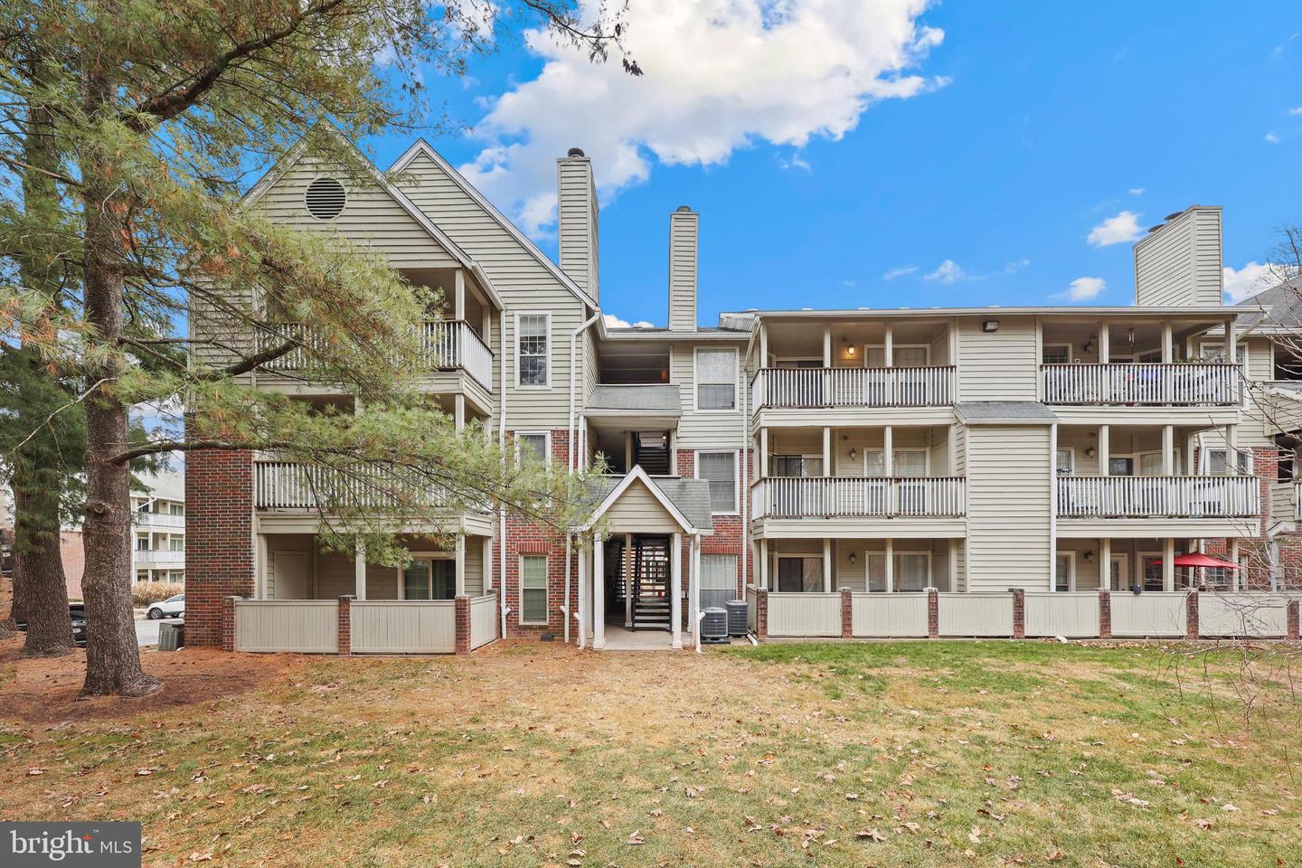 3916 PENDERVIEW DR #427, FAIRFAX, Virginia 22033, 1 Bedroom Bedrooms, ,1 BathroomBathrooms,Residential,For sale,3916 PENDERVIEW DR #427,VAFX2281550 MLS # VAFX2281550 3916 PENDERVIEW DR #427, FAIRFAX, Virginia 22033, 1 Bedroom Bedrooms, ,1 BathroomBathrooms,Residential,For sale,3916 PENDERVIEW DR #427,VAFX2281550 MLS # VAFX2281550