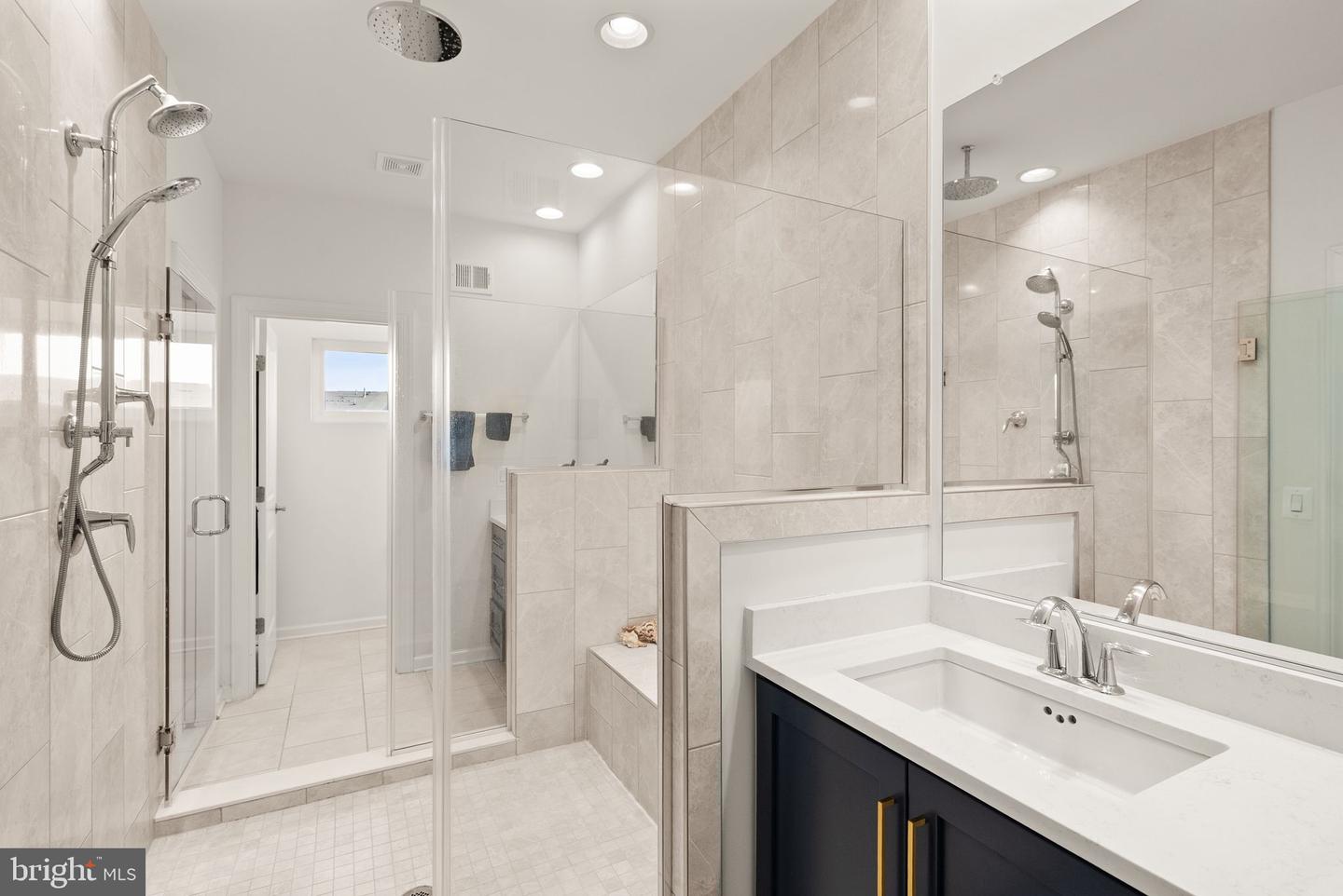 20254 NORTHPARK DR, ASHBURN, Virginia 20147, 5 Bedrooms Bedrooms, ,4 BathroomsBathrooms,Residential,For sale,20254 NORTHPARK DR,VALO2112018 MLS # VALO2112018 20254 NORTHPARK DR, ASHBURN, Virginia 20147, 5 Bedrooms Bedrooms, ,4 BathroomsBathrooms,Residential,For sale,20254 NORTHPARK DR,VALO2112018 MLS # VALO2112018