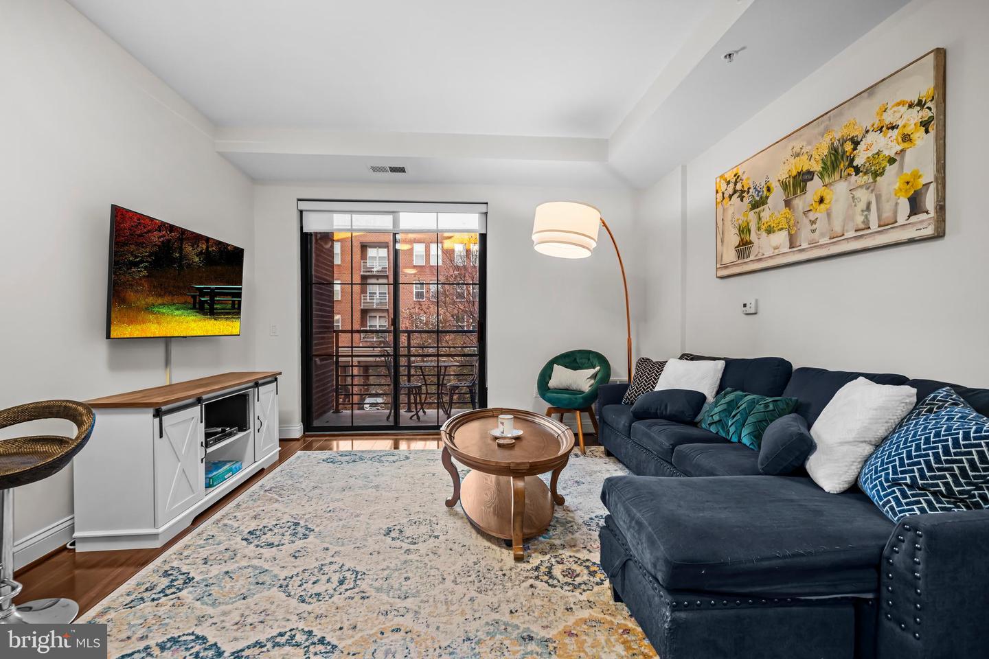 1111 ORONOCO ST #326, ALEXANDRIA, Virginia 22314, 1 Bedroom Bedrooms, ,1 BathroomBathrooms,Residential,For sale,1111 ORONOCO ST #326,VAAX2052220 MLS # VAAX2052220 1111 ORONOCO ST #326, ALEXANDRIA, Virginia 22314, 1 Bedroom Bedrooms, ,1 BathroomBathrooms,Residential,For sale,1111 ORONOCO ST #326,VAAX2052220 MLS # VAAX2052220