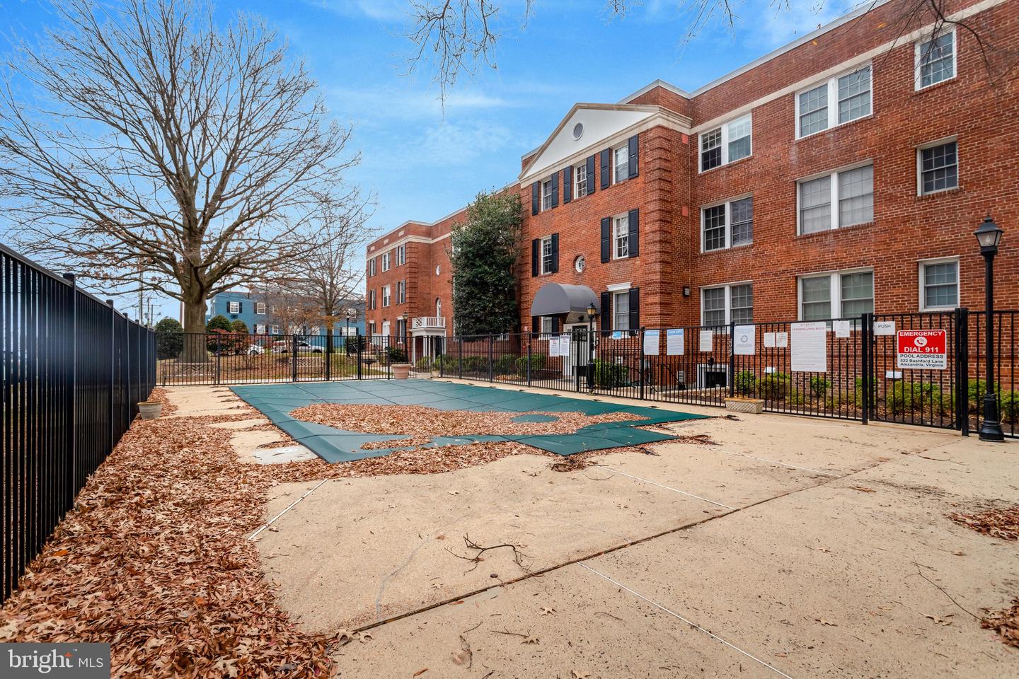 1251 E ABINGDON DR #1121, ALEXANDRIA, Virginia 22314, 1 Bedroom Bedrooms, ,1 BathroomBathrooms,Residential,For sale,1251 E ABINGDON DR #1121,VAAX2052240 MLS # VAAX2052240 1251 E ABINGDON DR #1121, ALEXANDRIA, Virginia 22314, 1 Bedroom Bedrooms, ,1 BathroomBathrooms,Residential,For sale,1251 E ABINGDON DR #1121,VAAX2052240 MLS # VAAX2052240