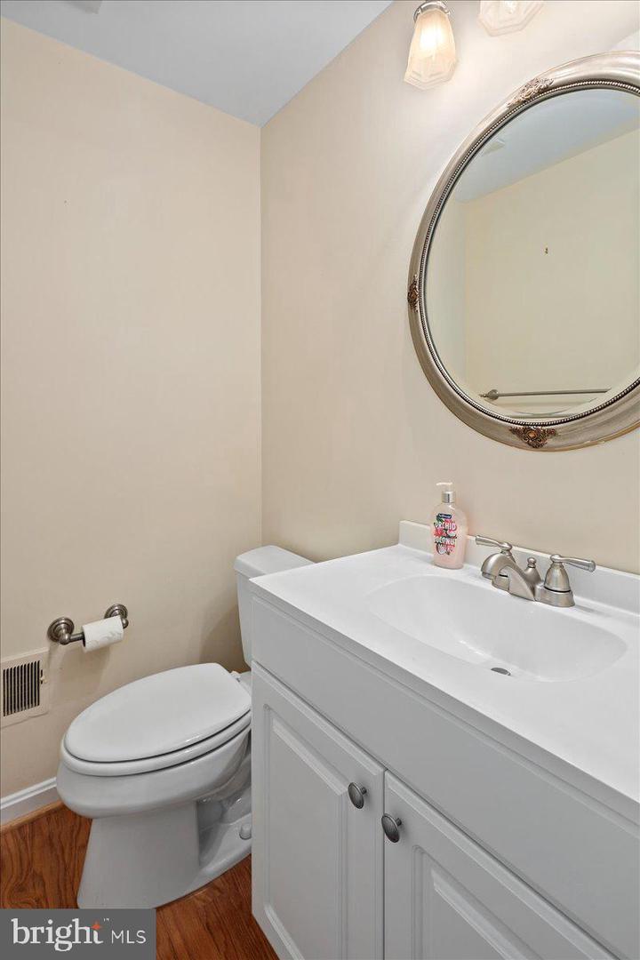 4302 ADRIENNE DR, ALEXANDRIA, Virginia 22309, 4 Bedrooms Bedrooms, ,2 BathroomsBathrooms,Residential,For sale,4302 ADRIENNE DR,VAFX2281832 MLS # VAFX2281832 4302 ADRIENNE DR, ALEXANDRIA, Virginia 22309, 4 Bedrooms Bedrooms, ,2 BathroomsBathrooms,Residential,For sale,4302 ADRIENNE DR,VAFX2281832 MLS # VAFX2281832