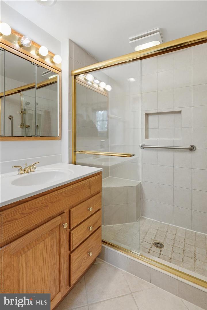 4302 ADRIENNE DR, ALEXANDRIA, Virginia 22309, 4 Bedrooms Bedrooms, ,2 BathroomsBathrooms,Residential,For sale,4302 ADRIENNE DR,VAFX2281832 MLS # VAFX2281832 4302 ADRIENNE DR, ALEXANDRIA, Virginia 22309, 4 Bedrooms Bedrooms, ,2 BathroomsBathrooms,Residential,For sale,4302 ADRIENNE DR,VAFX2281832 MLS # VAFX2281832