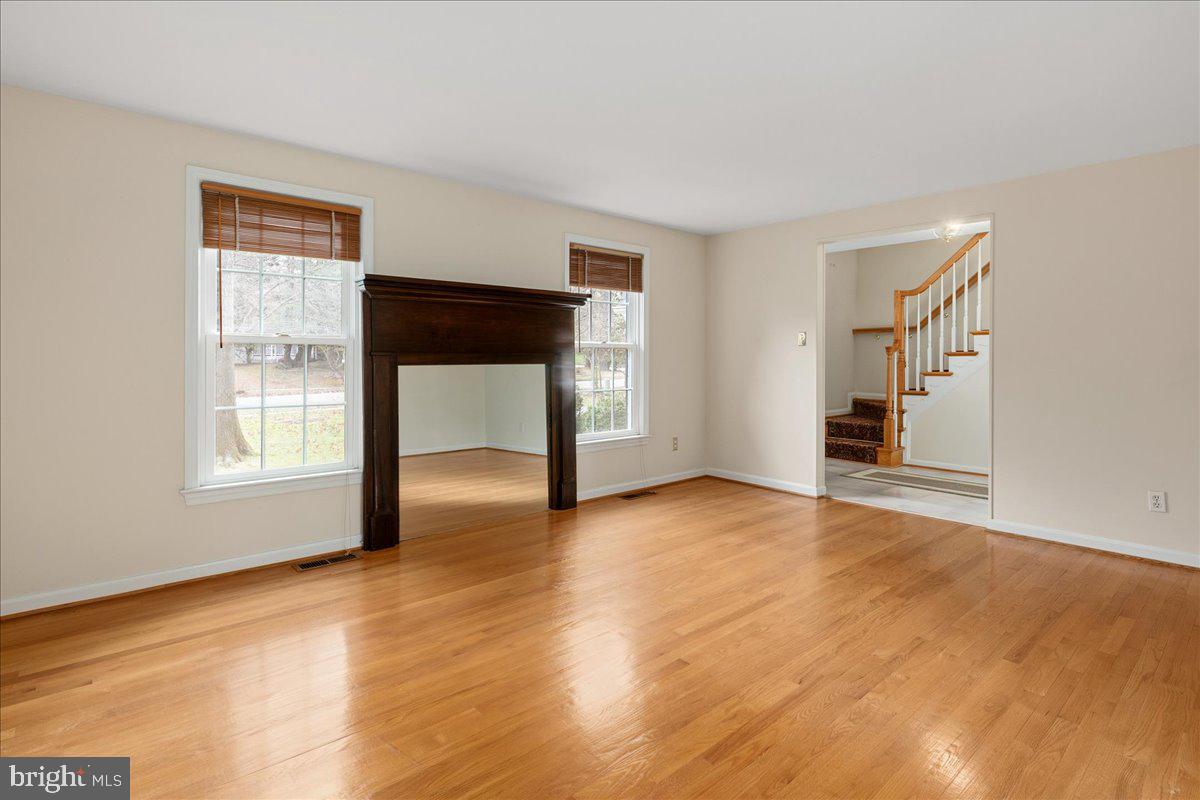 4302 ADRIENNE DR, ALEXANDRIA, Virginia 22309, 4 Bedrooms Bedrooms, ,2 BathroomsBathrooms,Residential,For sale,4302 ADRIENNE DR,VAFX2281832 MLS # VAFX2281832 4302 ADRIENNE DR, ALEXANDRIA, Virginia 22309, 4 Bedrooms Bedrooms, ,2 BathroomsBathrooms,Residential,For sale,4302 ADRIENNE DR,VAFX2281832 MLS # VAFX2281832