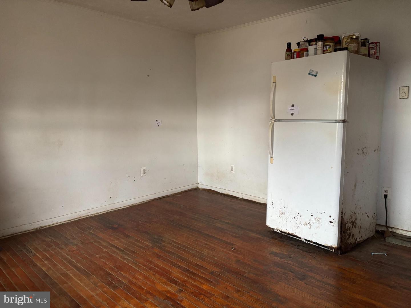 635 W 11TH, FRONT ROYAL, Virginia 22630, 2 Bedrooms Bedrooms, ,1 BathroomBathrooms,Residential,For sale,635 W 11TH,VAWR2012930 MLS # VAWR2012930 635 W 11TH, FRONT ROYAL, Virginia 22630, 2 Bedrooms Bedrooms, ,1 BathroomBathrooms,Residential,For sale,635 W 11TH,VAWR2012930 MLS # VAWR2012930