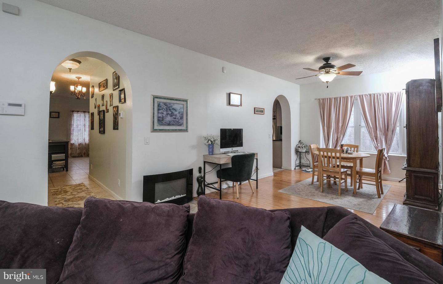 1195 SHANGRI LA RD, BENTONVILLE, Virginia 22610, 3 Bedrooms Bedrooms, ,2 BathroomsBathrooms,Residential,For sale,1195 SHANGRI LA RD,VAWR2012932 MLS # VAWR2012932 1195 SHANGRI LA RD, BENTONVILLE, Virginia 22610, 3 Bedrooms Bedrooms, ,2 BathroomsBathrooms,Residential,For sale,1195 SHANGRI LA RD,VAWR2012932 MLS # VAWR2012932