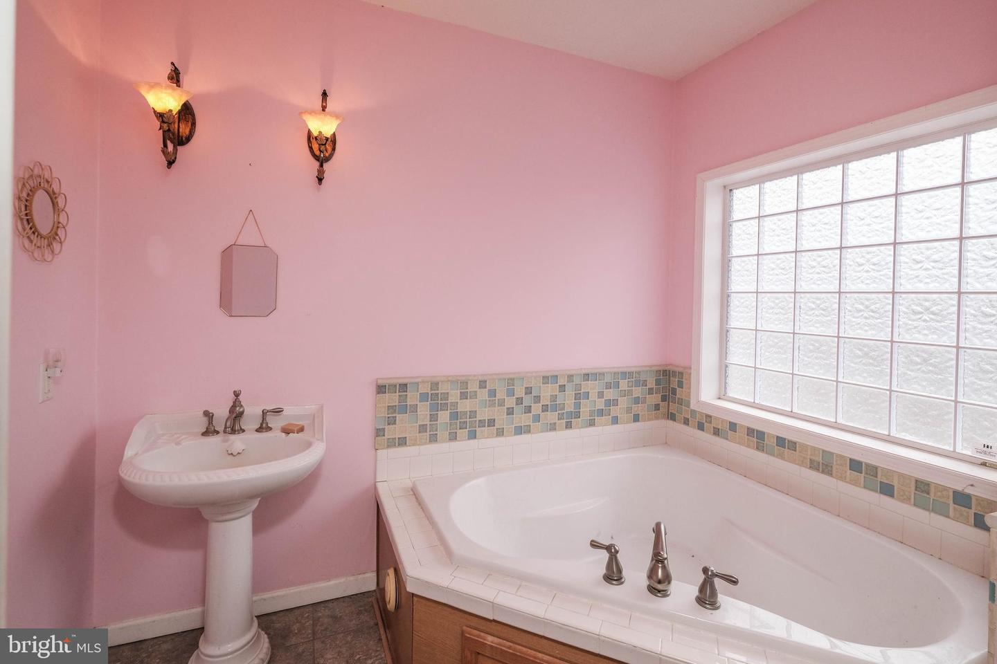 1195 SHANGRI LA RD, BENTONVILLE, Virginia 22610, 3 Bedrooms Bedrooms, ,2 BathroomsBathrooms,Residential,For sale,1195 SHANGRI LA RD,VAWR2012932 MLS # VAWR2012932 1195 SHANGRI LA RD, BENTONVILLE, Virginia 22610, 3 Bedrooms Bedrooms, ,2 BathroomsBathrooms,Residential,For sale,1195 SHANGRI LA RD,VAWR2012932 MLS # VAWR2012932