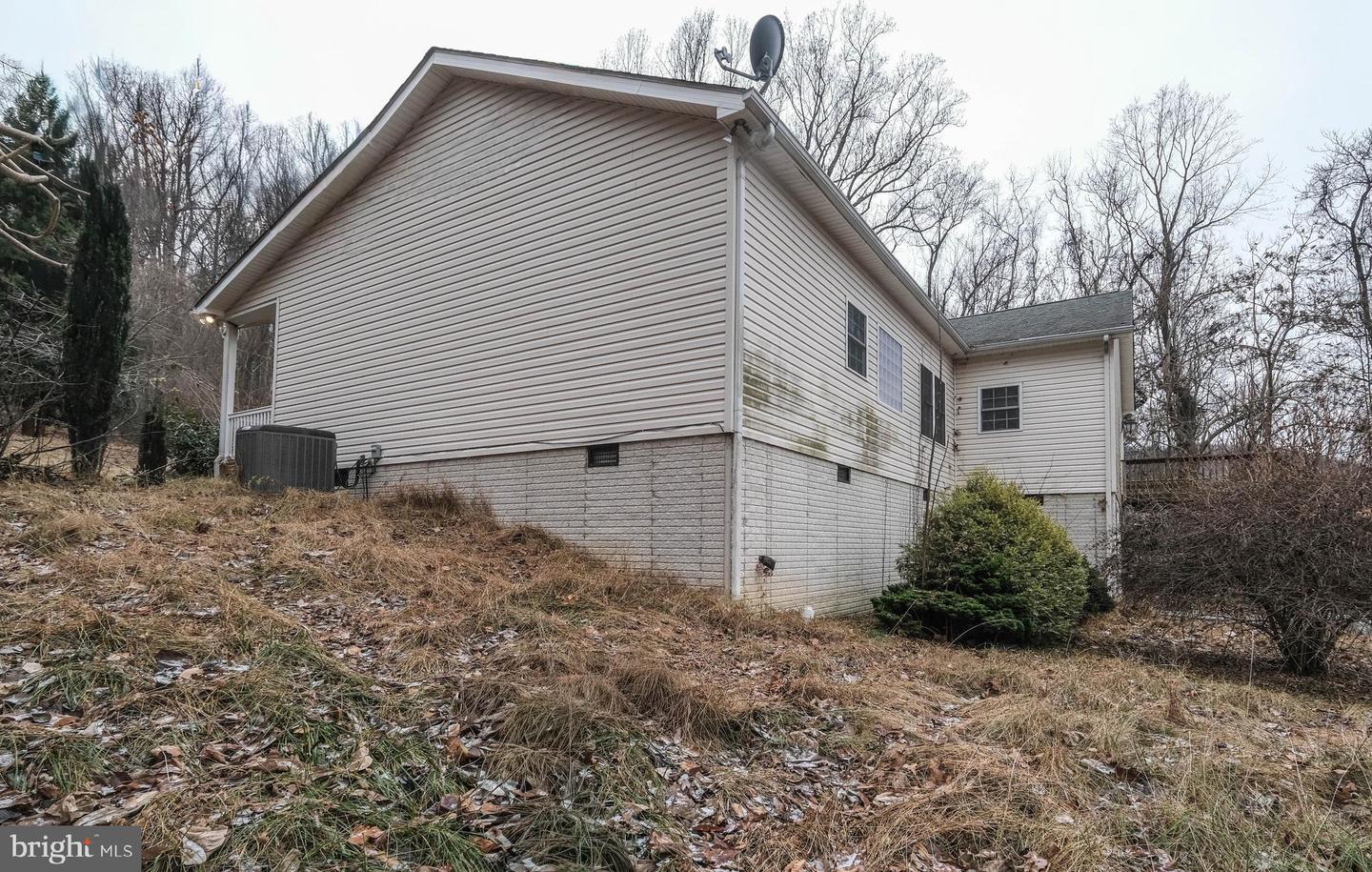 1195 SHANGRI LA RD, BENTONVILLE, Virginia 22610, 3 Bedrooms Bedrooms, ,2 BathroomsBathrooms,Residential,For sale,1195 SHANGRI LA RD,VAWR2012932 MLS # VAWR2012932 1195 SHANGRI LA RD, BENTONVILLE, Virginia 22610, 3 Bedrooms Bedrooms, ,2 BathroomsBathrooms,Residential,For sale,1195 SHANGRI LA RD,VAWR2012932 MLS # VAWR2012932